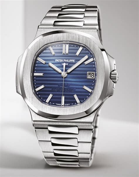 patek philippe nautilus 5711 gold replica|patek philippe nautilus ref 5711.